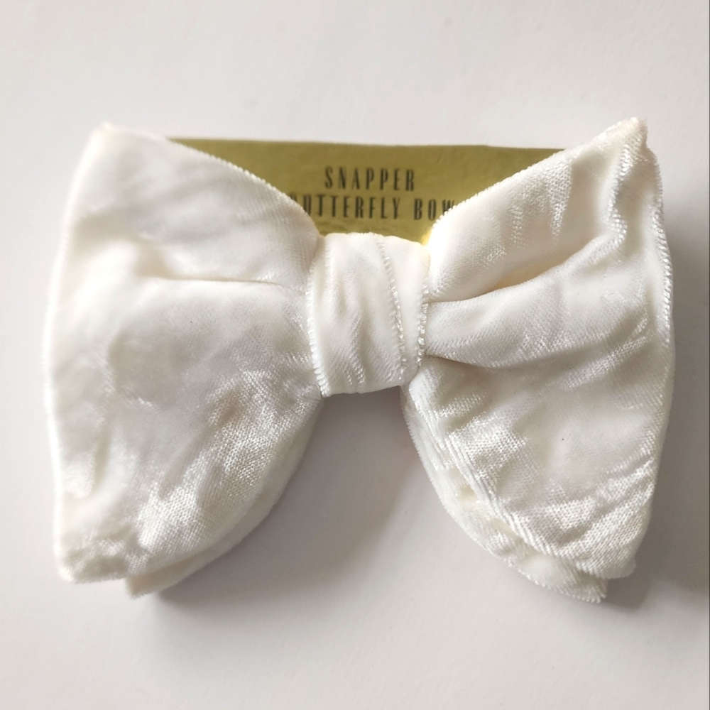 Vintage White Velvet Clip Butterfly Bow Tie